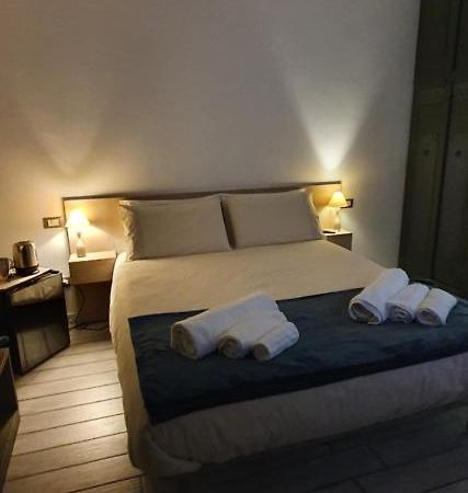 Piazza Martiri Rooms Cagliari Dış mekan fotoğraf