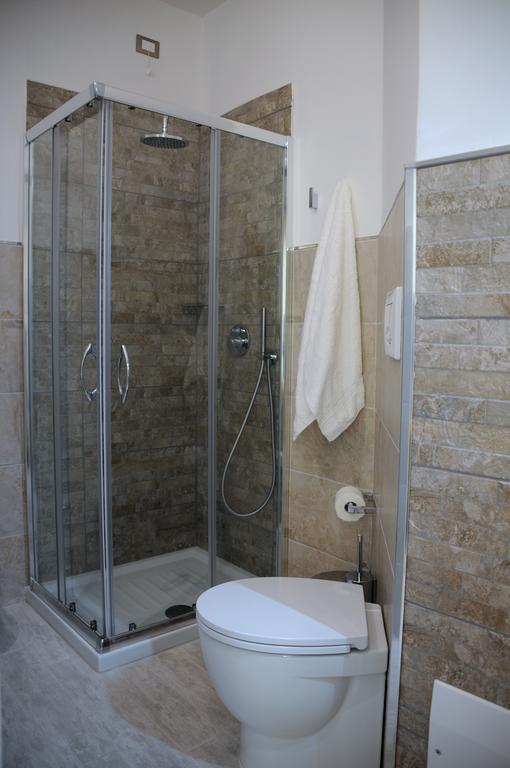 Piazza Martiri Rooms Cagliari Oda fotoğraf