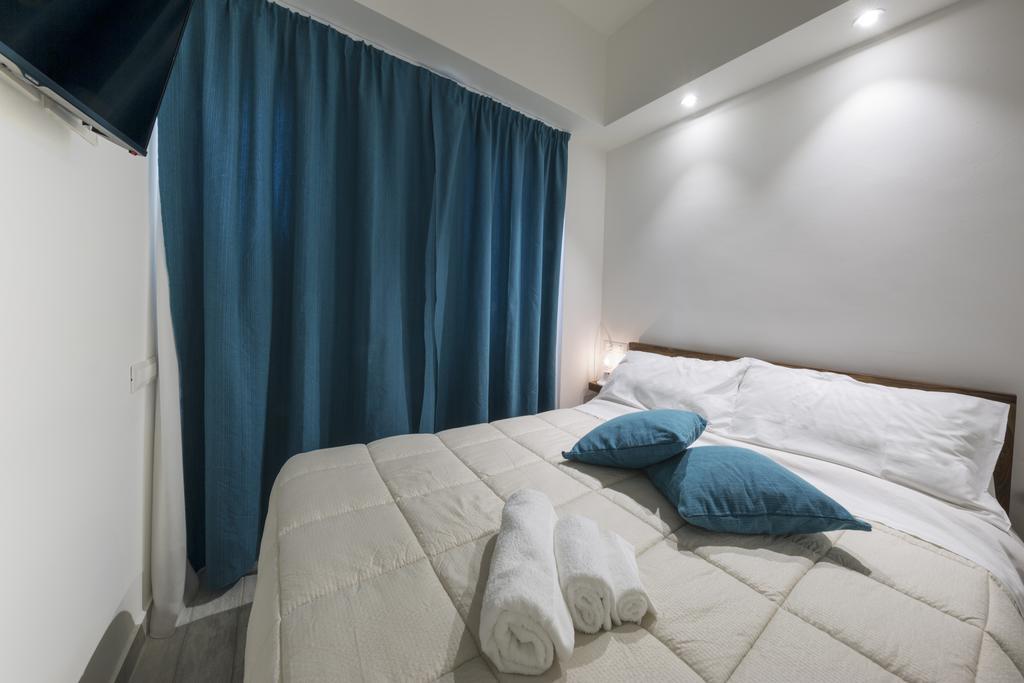 Piazza Martiri Rooms Cagliari Oda fotoğraf
